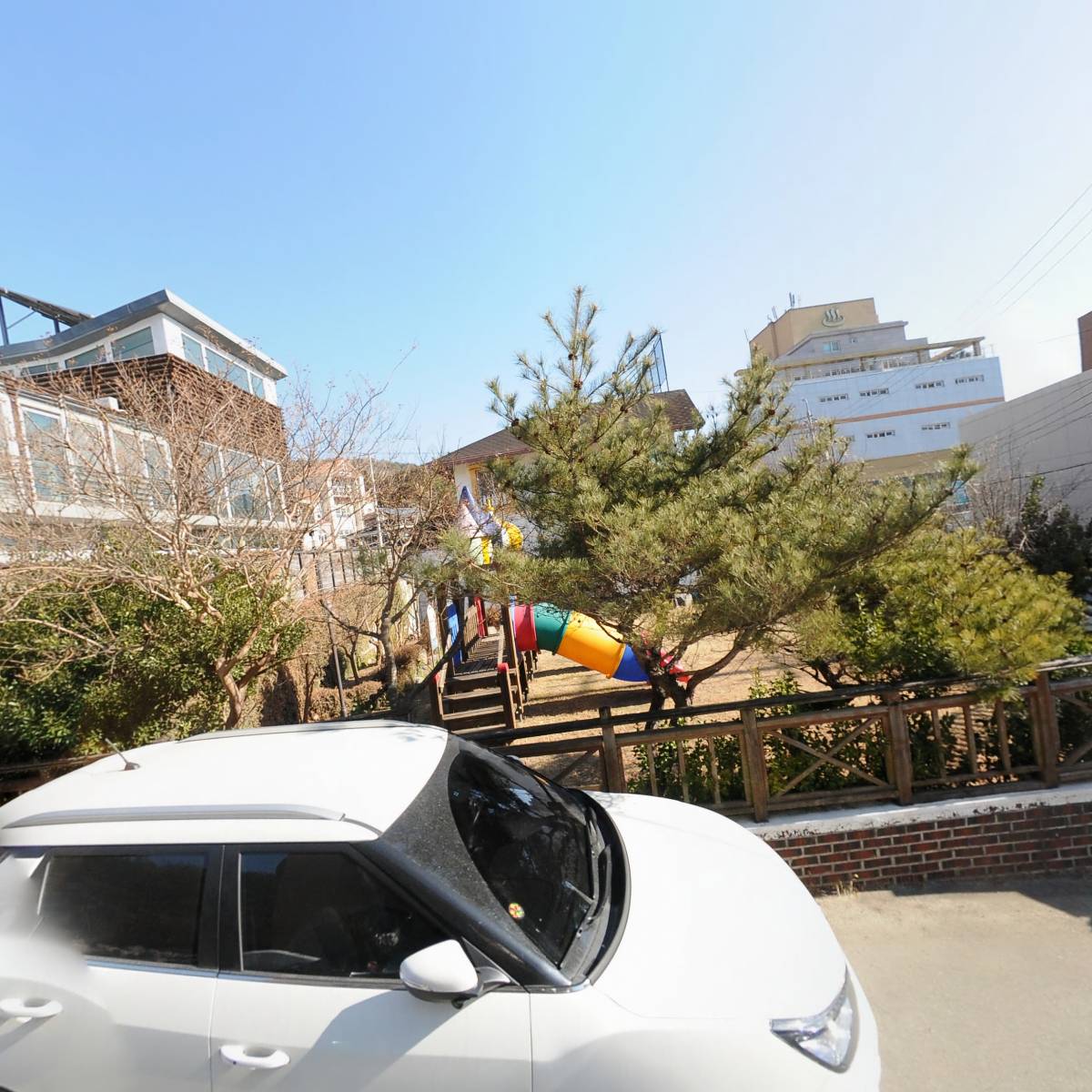 알티오라 어학원