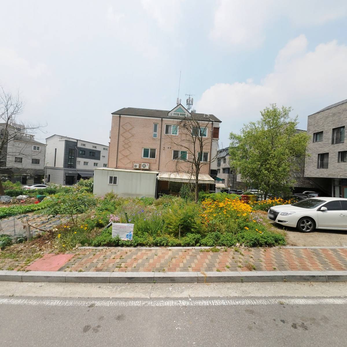 주식회사 인하우스