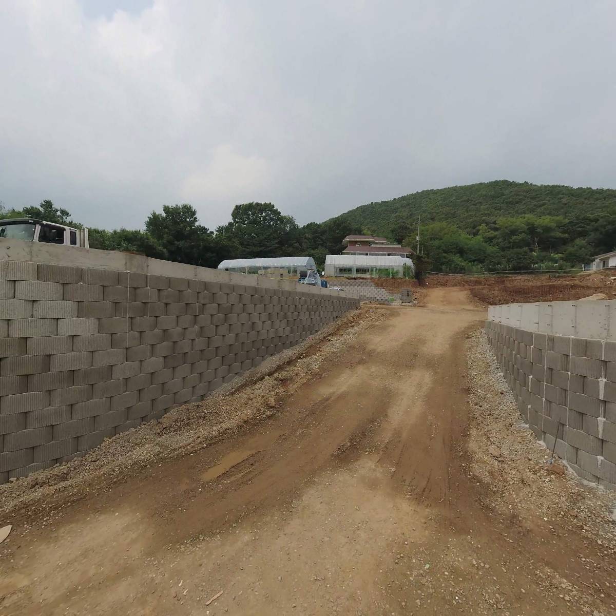 스튜디오 용선장 (STUDIO YONGSUNJANG)