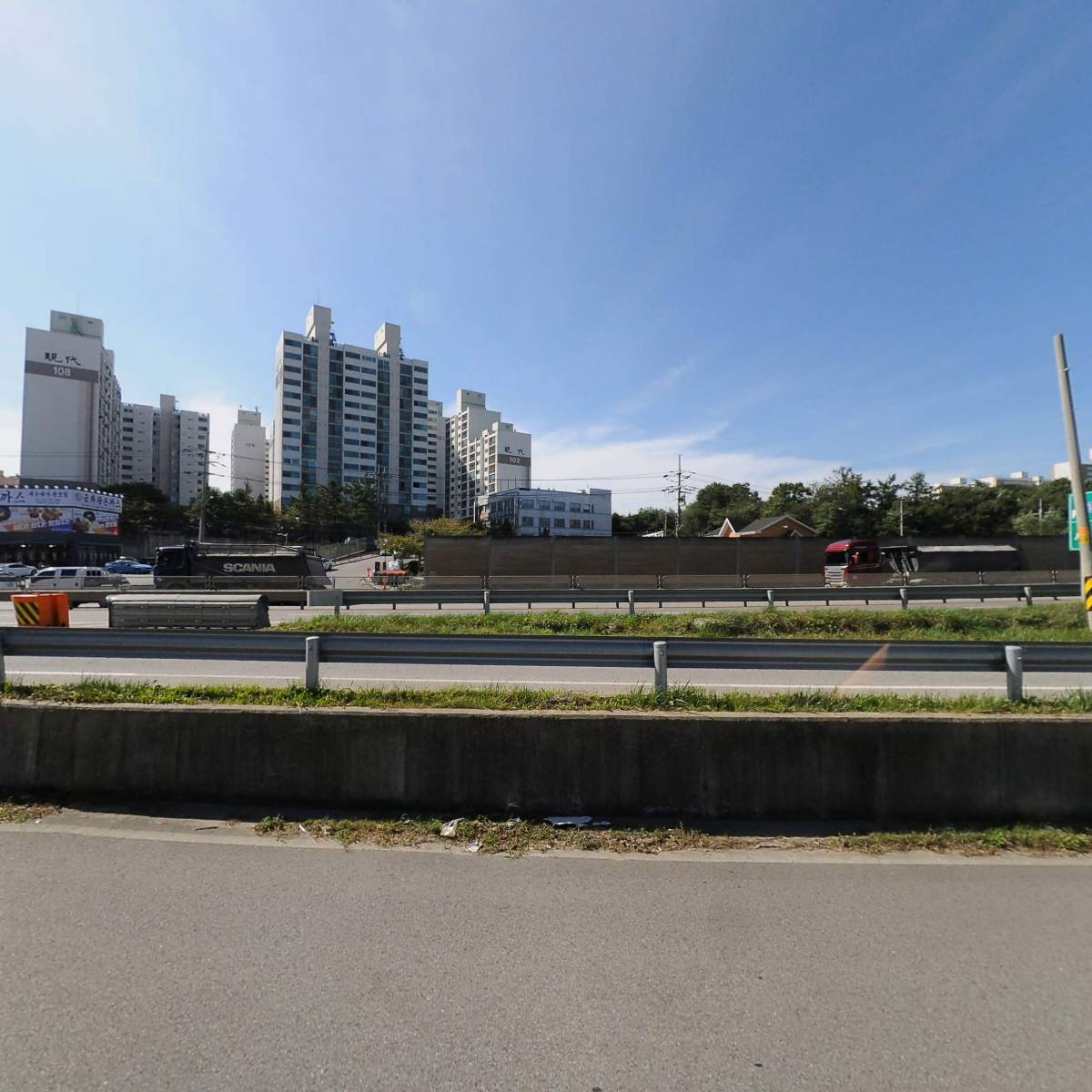 덤 갤러리_3