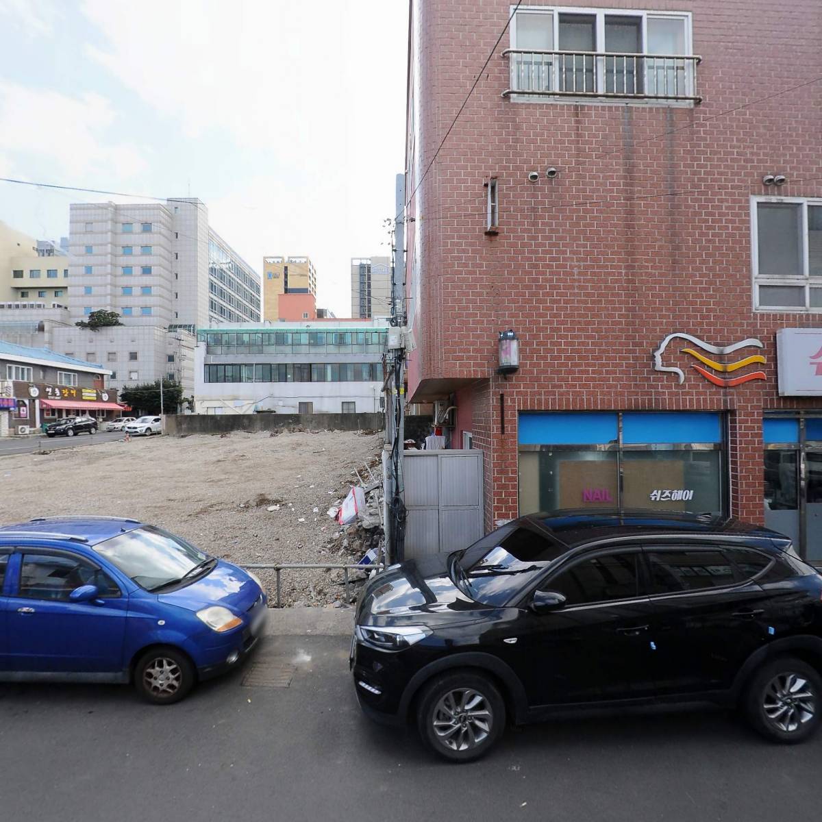 모퉁이에머릿돌_3