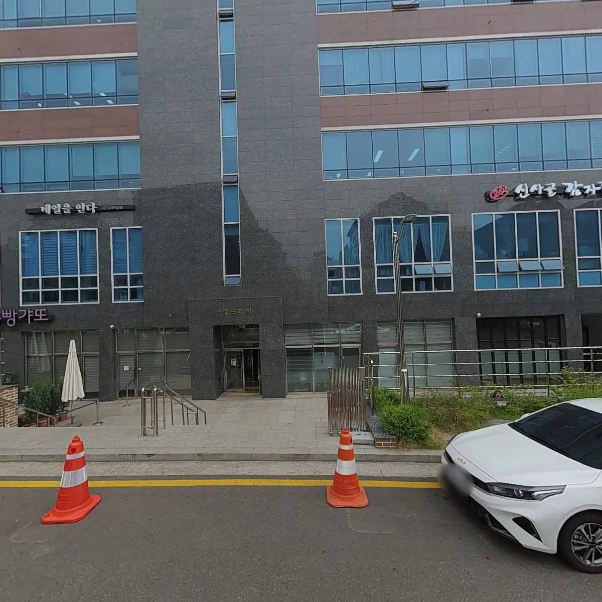 디씨엘진단검사의학과의원