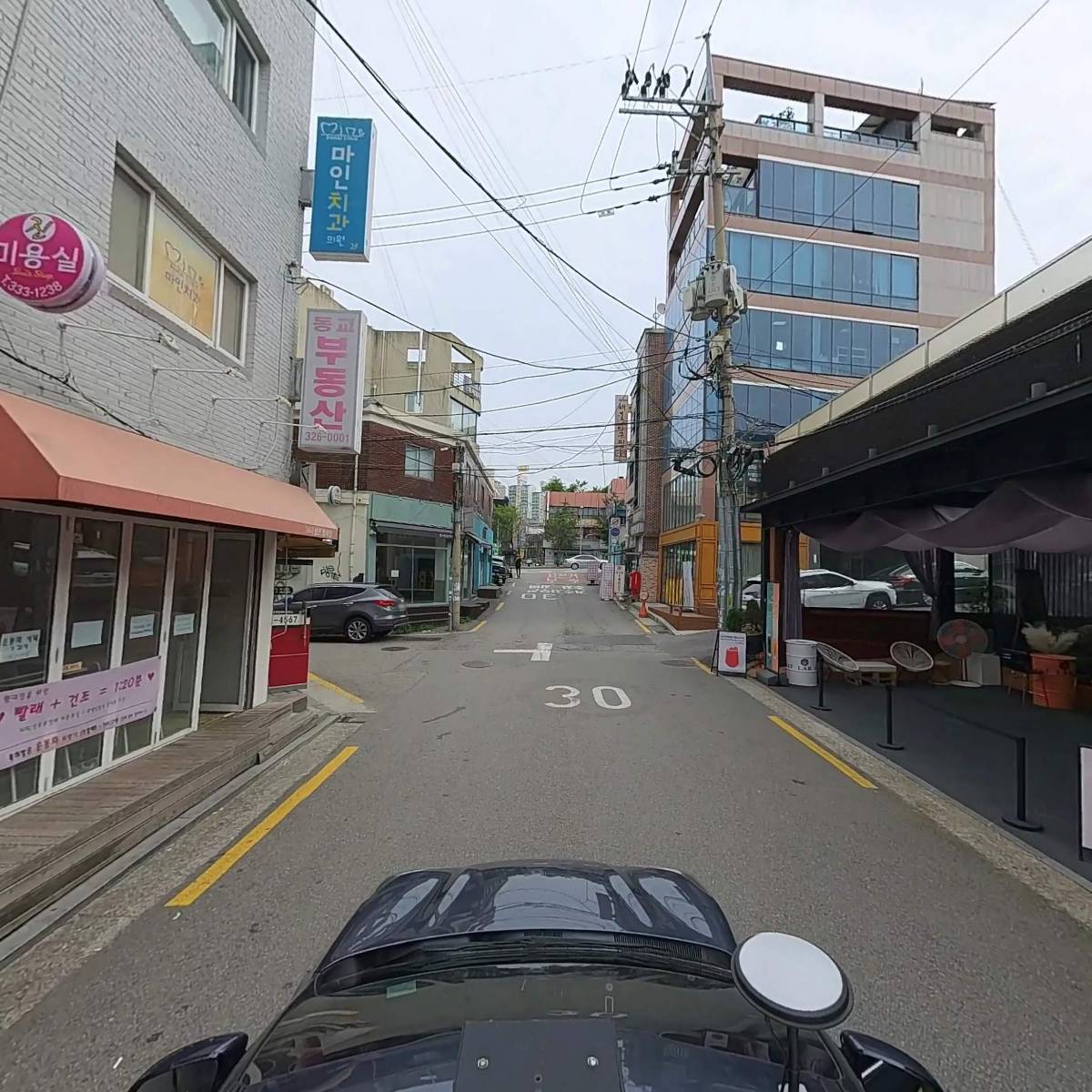퍼스트커피랩 홍대입구점_4