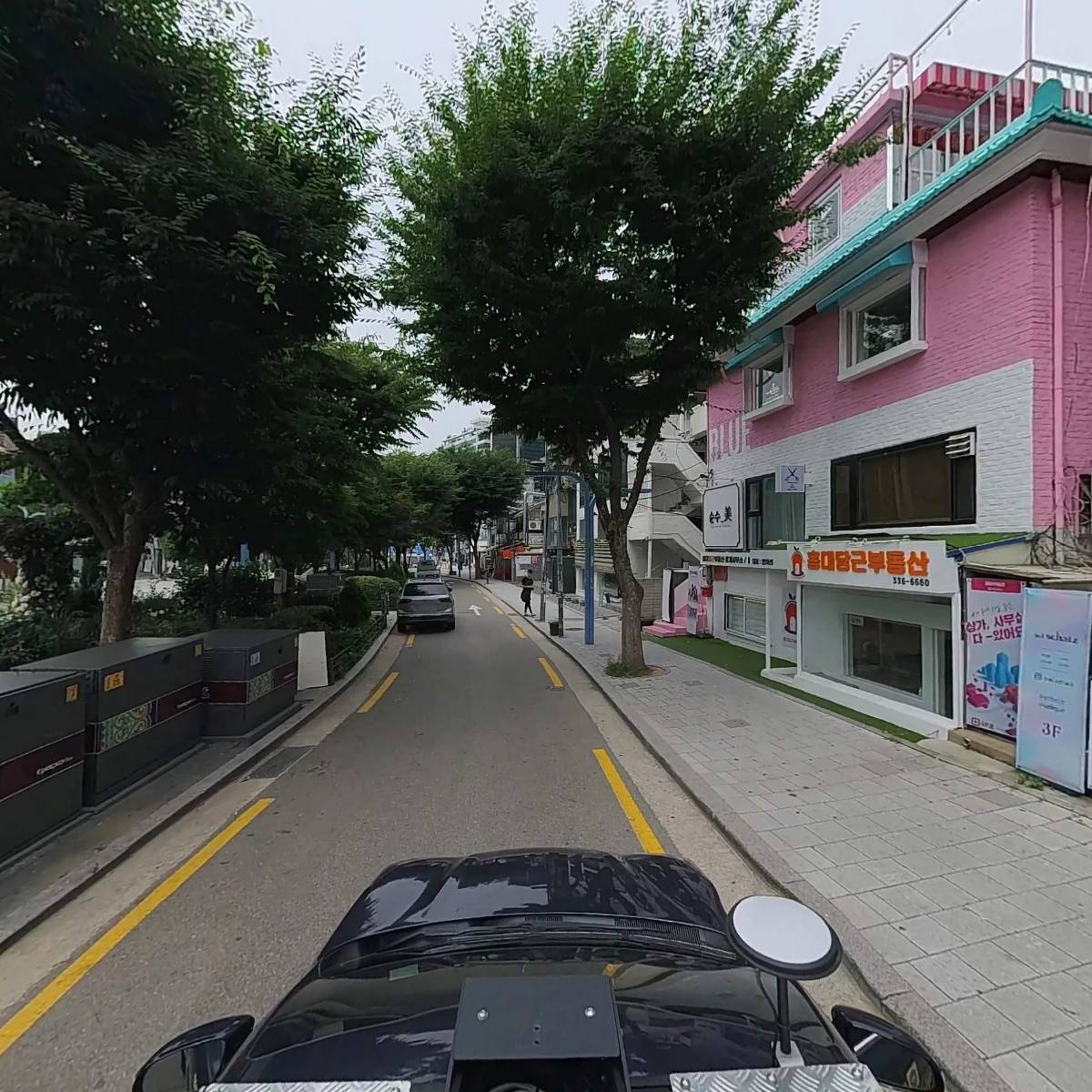레드컨테이너 홍대역점_4