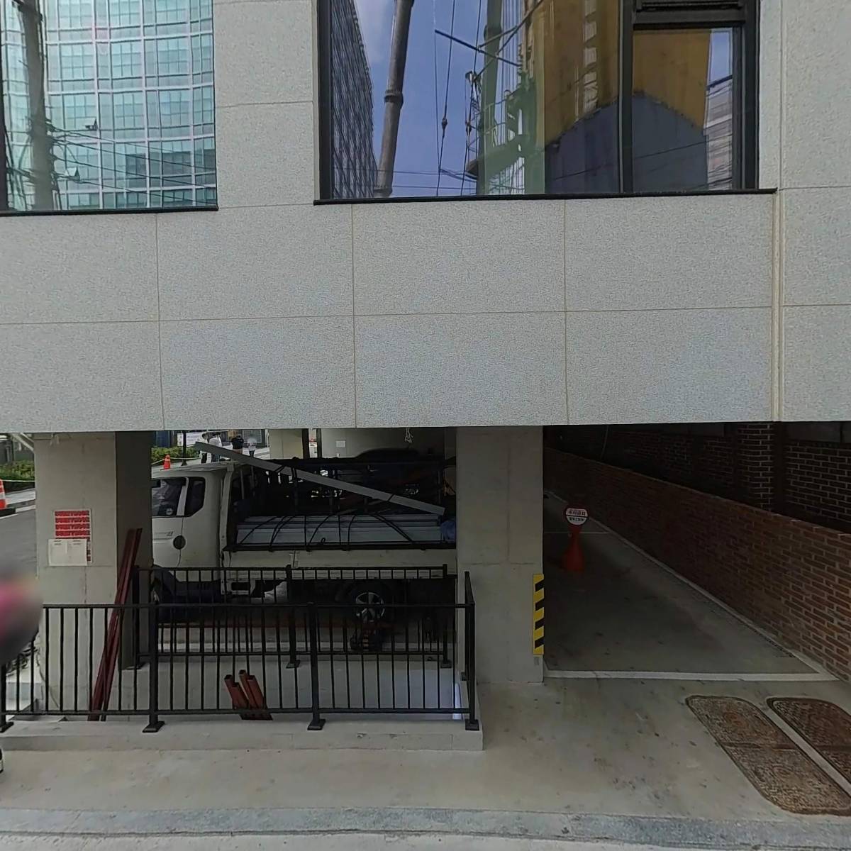 주식회사 비바노크솔루션즈 (Bebanoch Solutions Corp.)