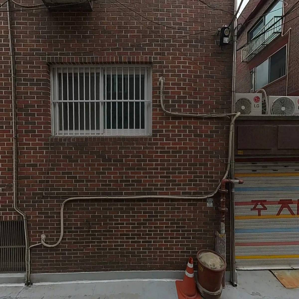 더에끌라_3