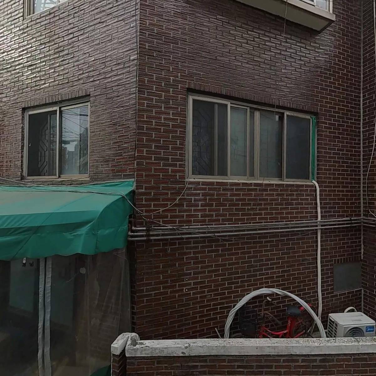 로우스타컴퍼니(RAWSTARCOMPANY)