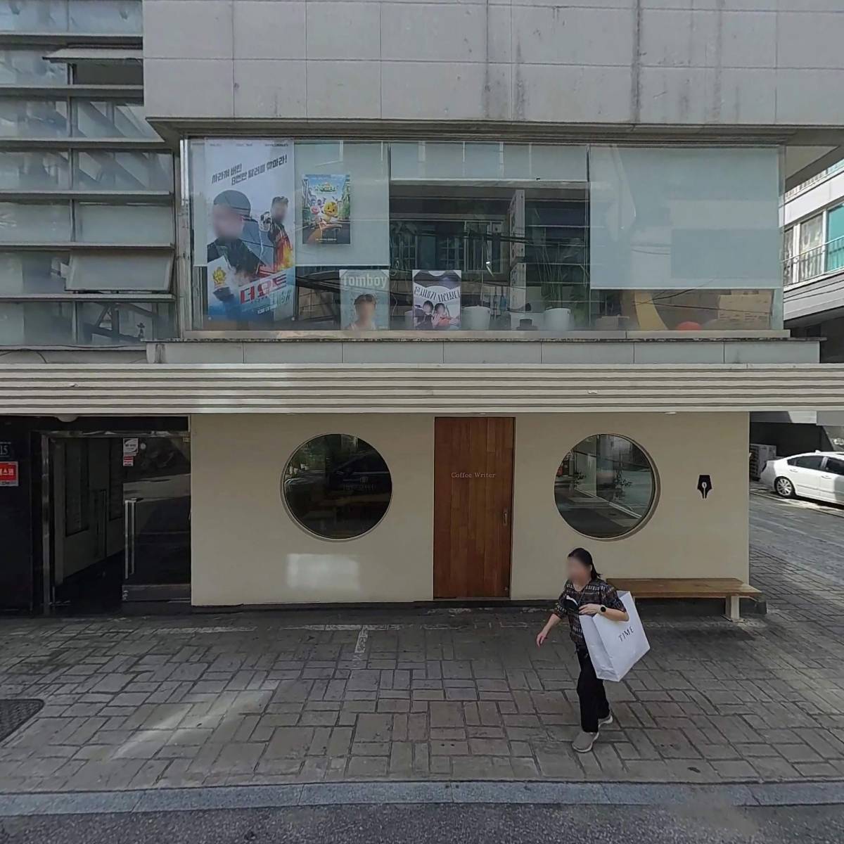 (주)블루라벨픽쳐스