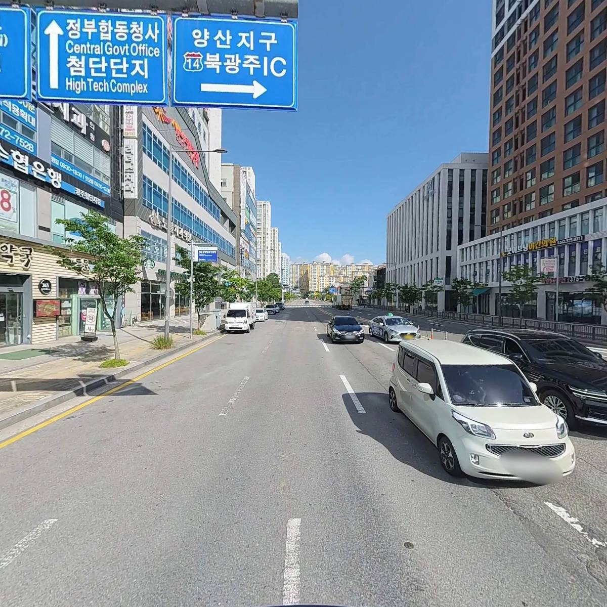 맘스터치첨단2지구점_2