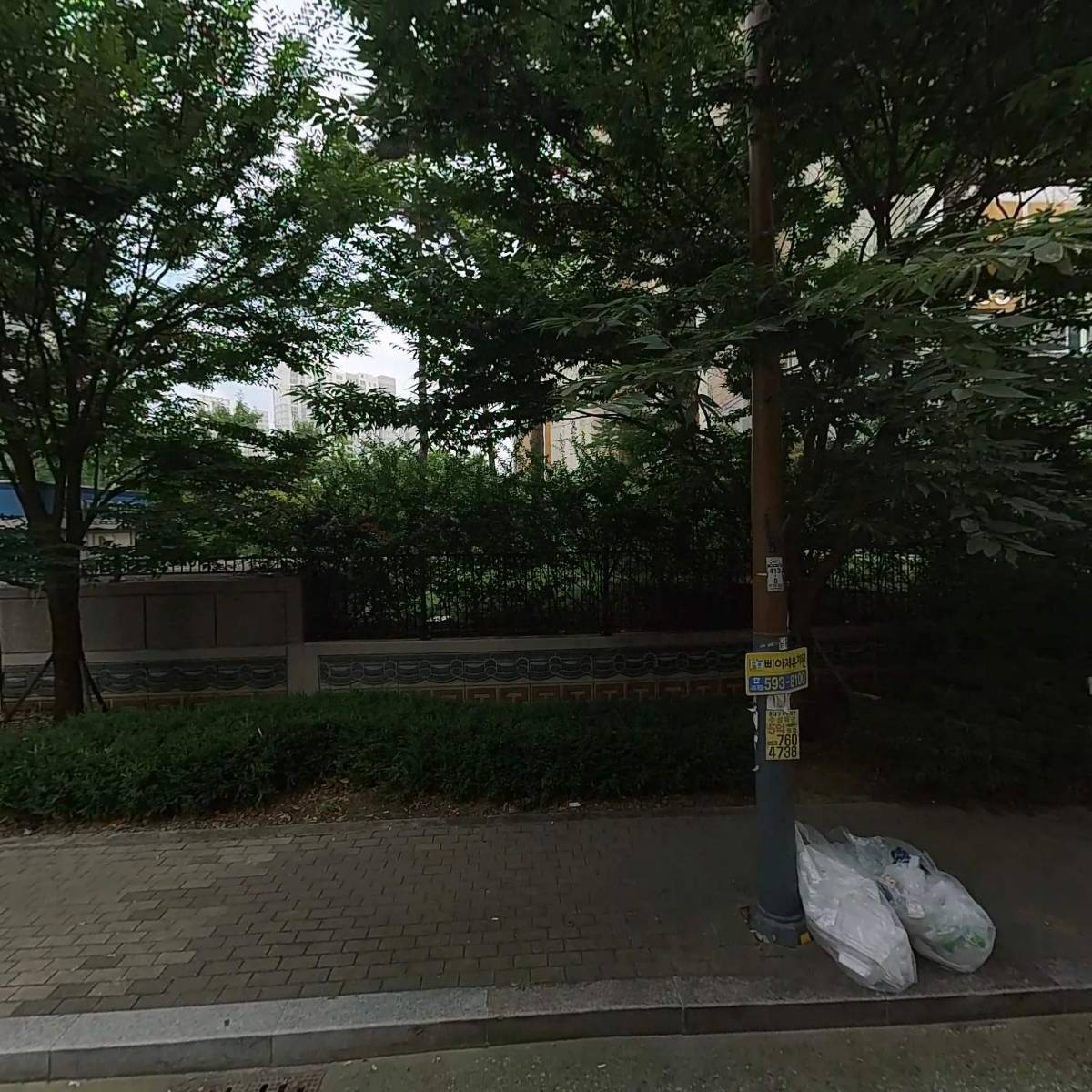 맘스맘연합소아청소년과의원