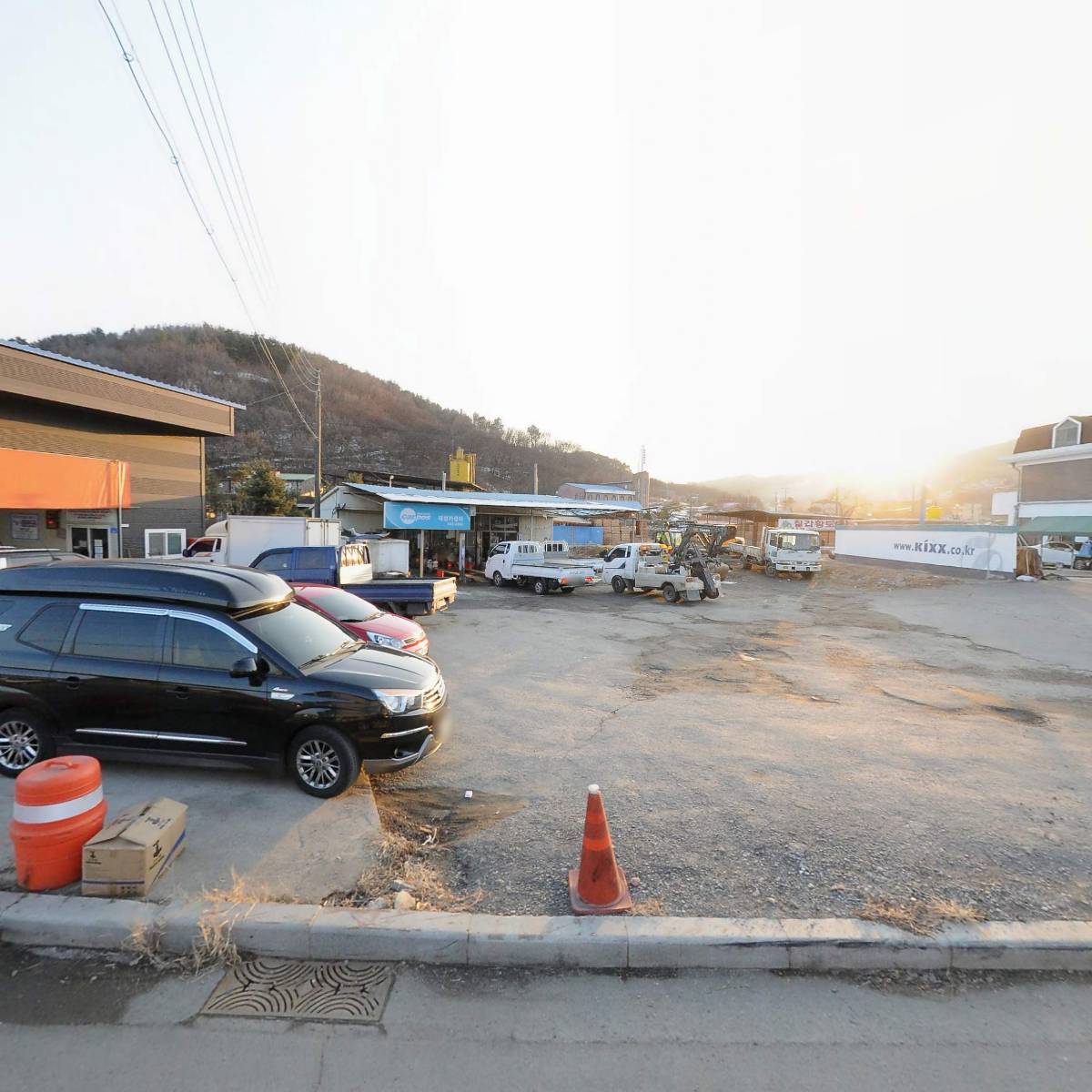학암산업개발(주)