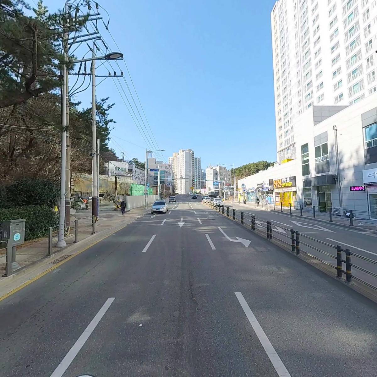 코멜리아트컴퍼니_2
