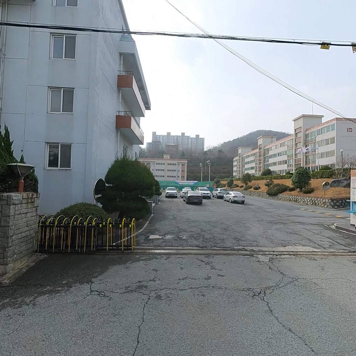 기영이 숯불 두마리치킨 여수안산점