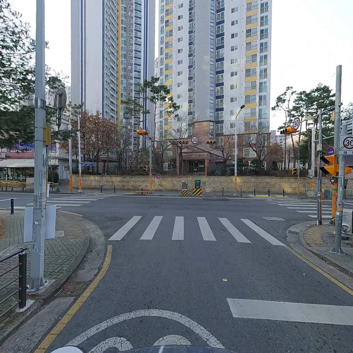 더꾸닭꾸숯불두마리치킨 가오점_2