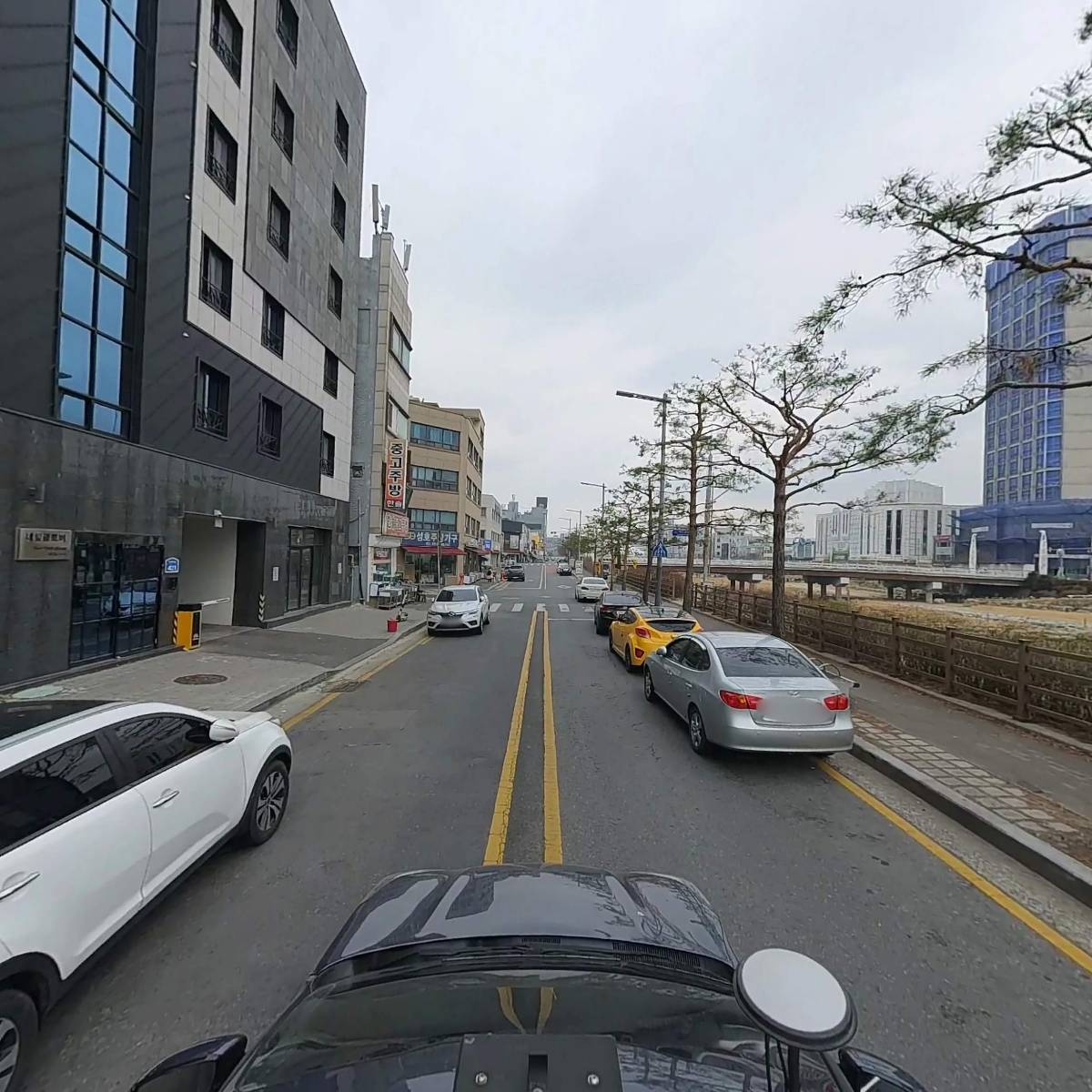 사이에서_4