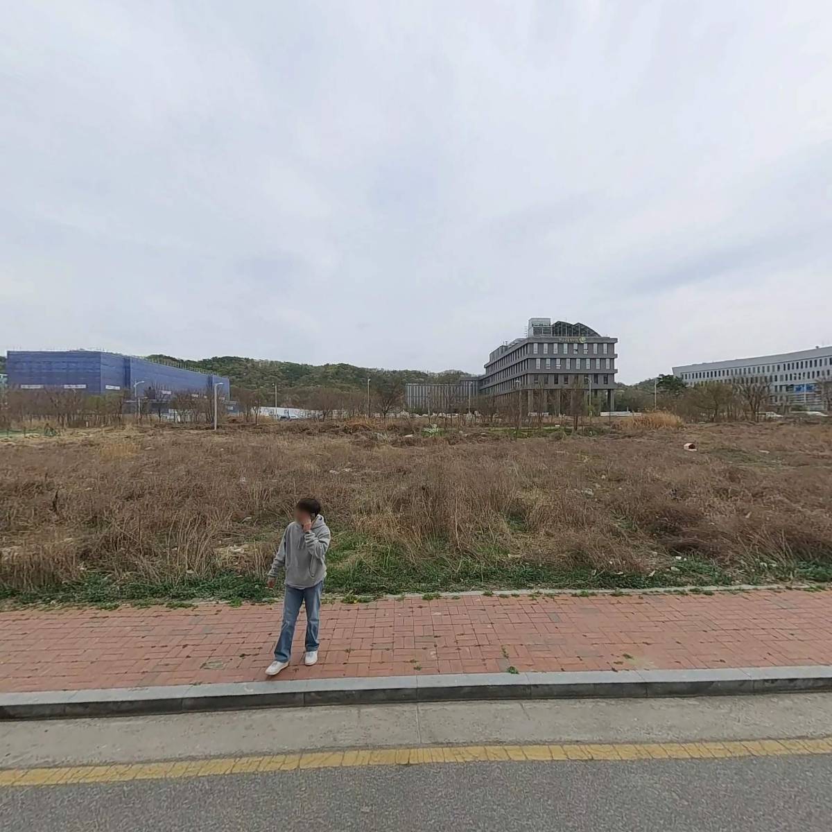 모모에프엔비