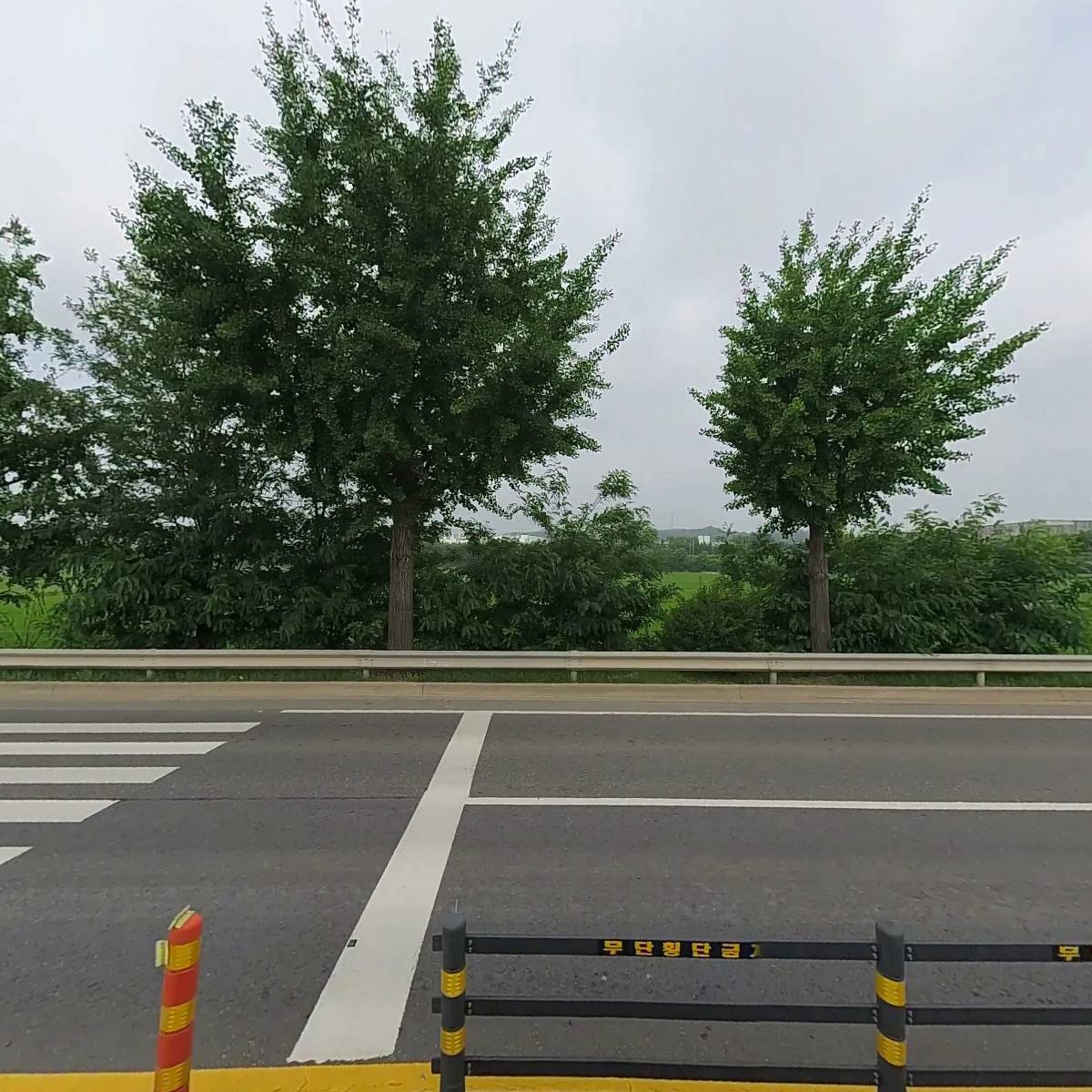 씨유파주봉서점_3