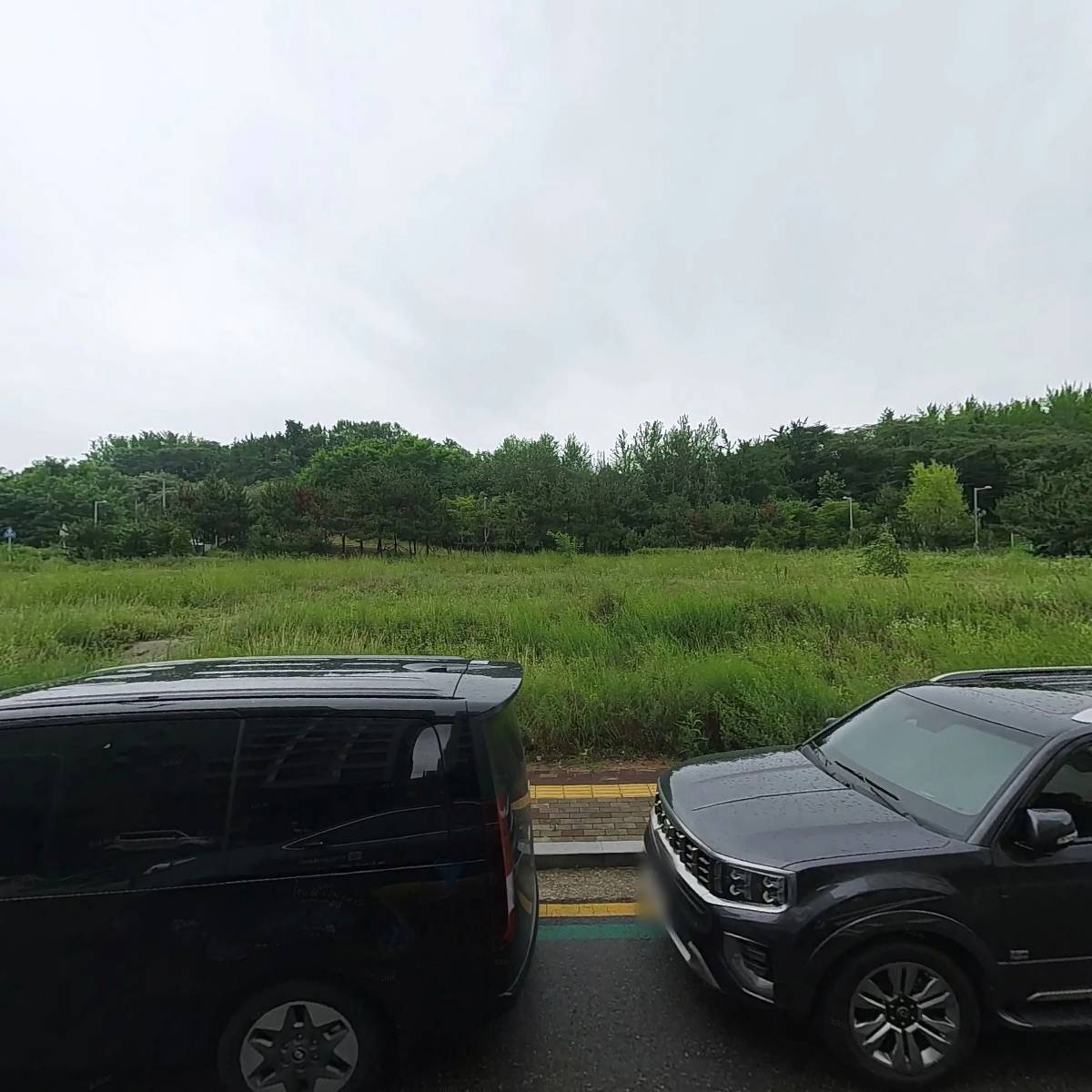 로얄엠포리움EAST412호