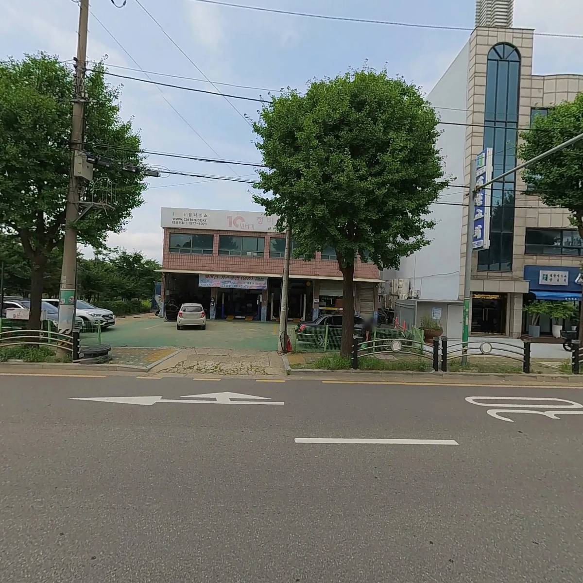 청보자동차공업사_3