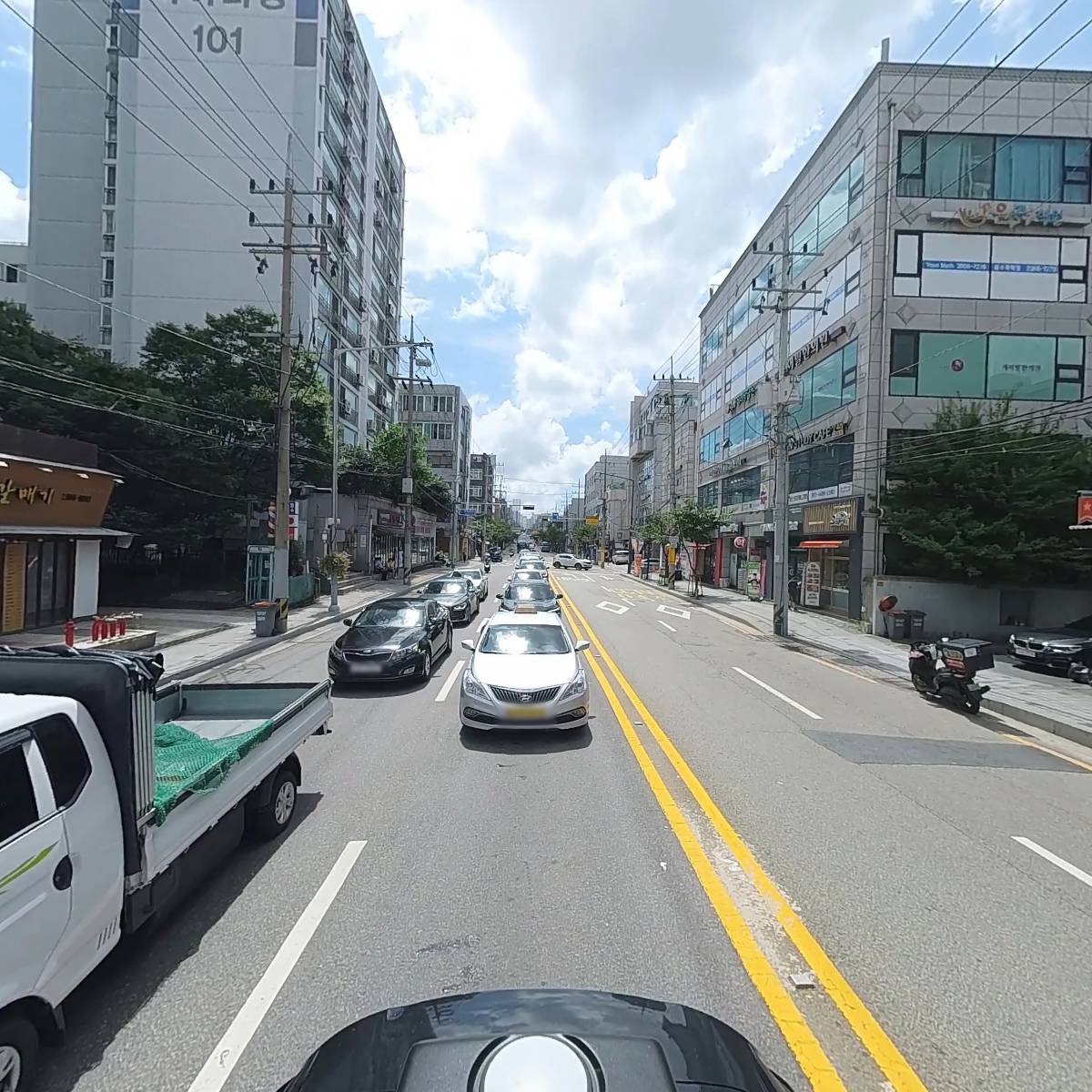 맘스터치고척사거리점_2