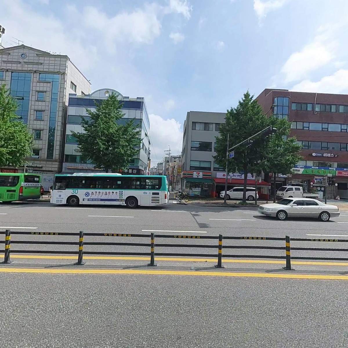 카라즈스퀘어_3
