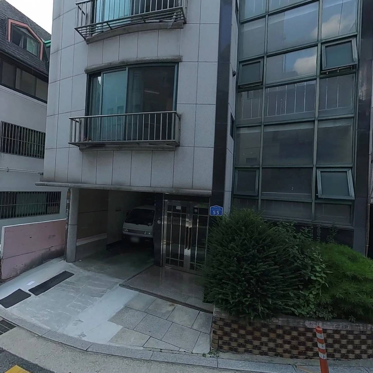 씨투엔이 유니커머스