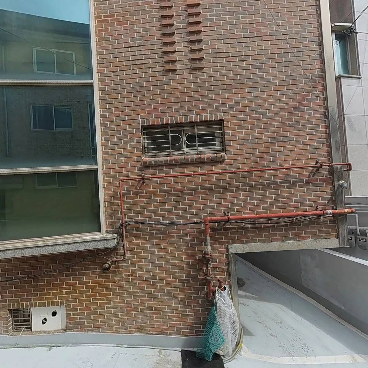 제이유에이컴퍼니