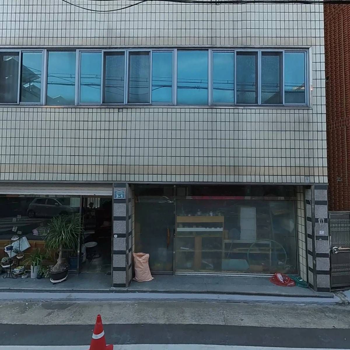 리리론스